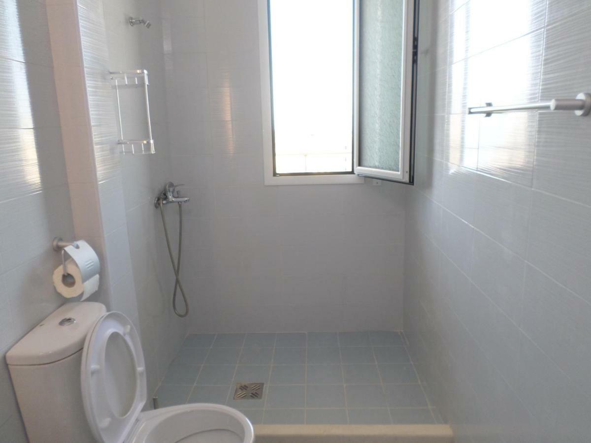 Lindita'S Seaview Appartment Влёра Экстерьер фото