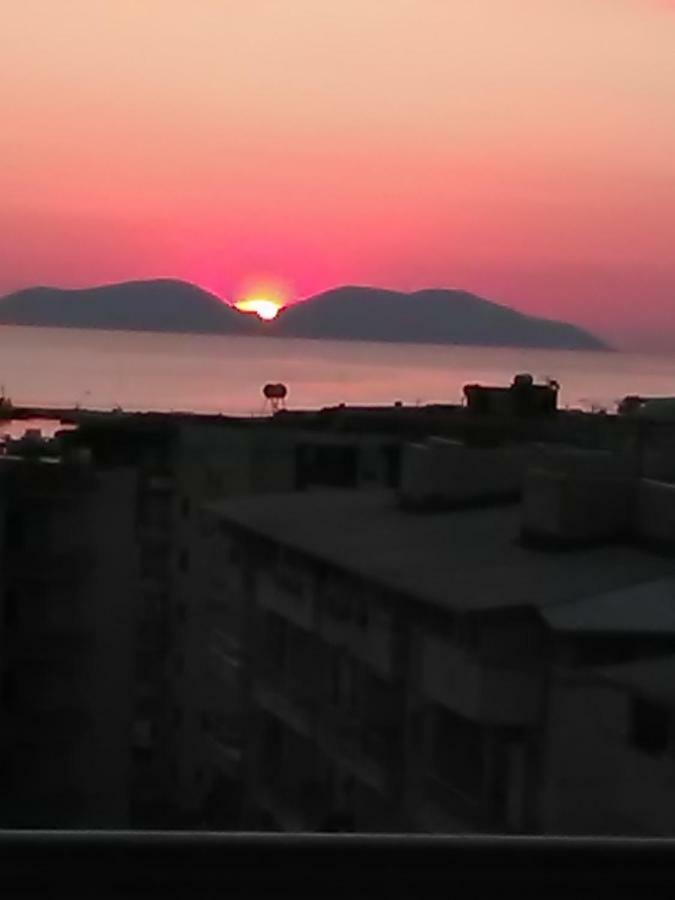 Lindita'S Seaview Appartment Влёра Экстерьер фото